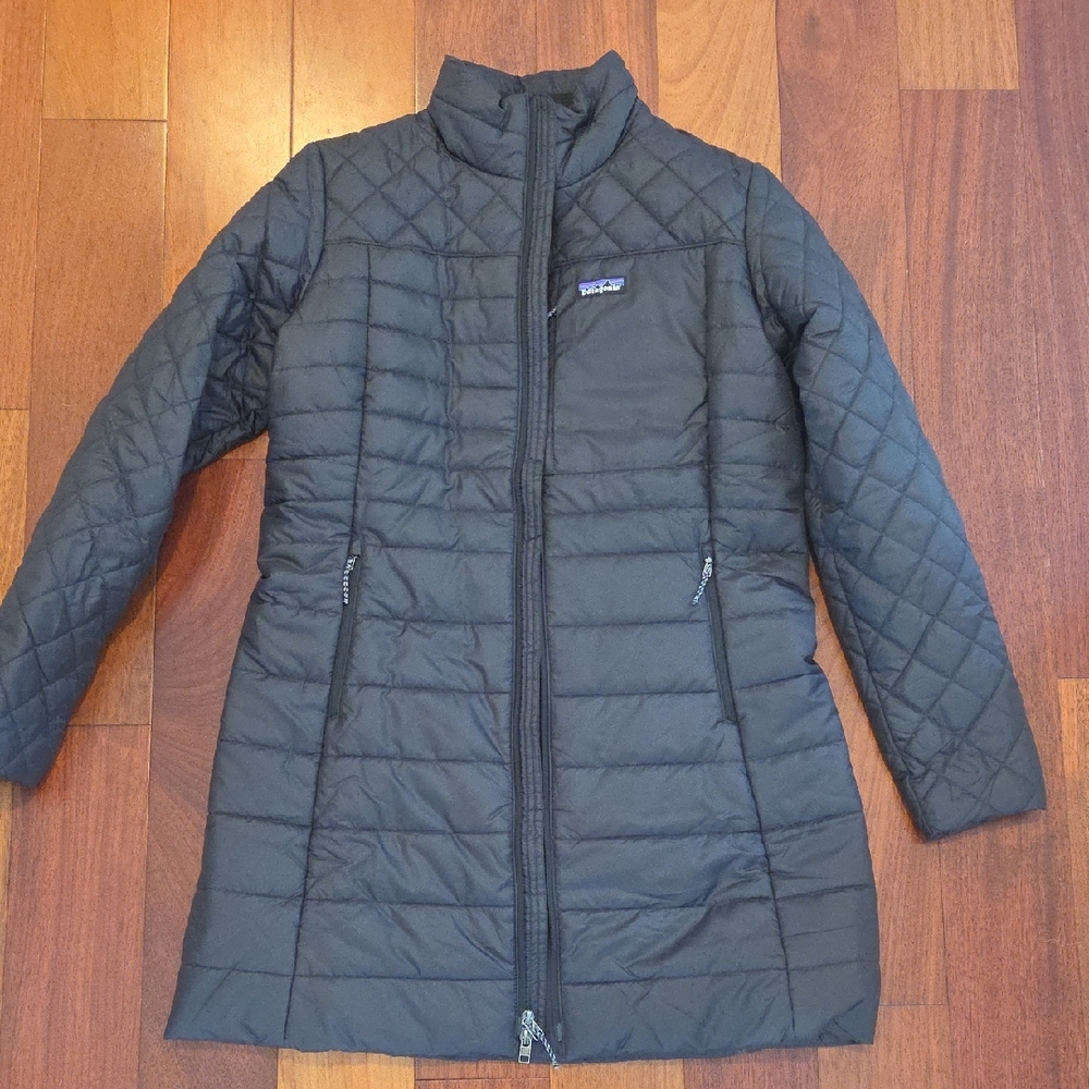 Patagonia Women's Black Radalie Parka Size Large. Worn Once.
